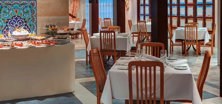 Anwar Al Madinah Mövenpick Hotel image